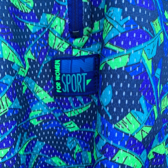 GORETex Windstopper Pullover Jacket - Picture 2 of 5